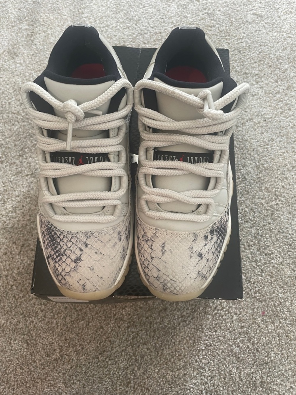 Jordan 11 GS  Kids Sneakers in White with Snake-Print Toe